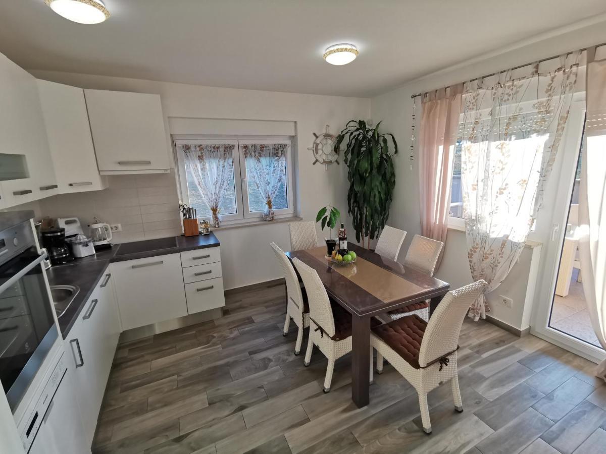 Appartement Casa Matea - 90 M From The Sea, New Private Swimming Pool *