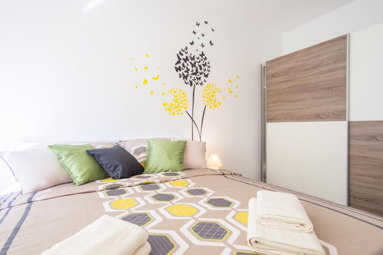 Casa Matea - 90 M From The Sea, New Private Swimming Pool Apartment Pula